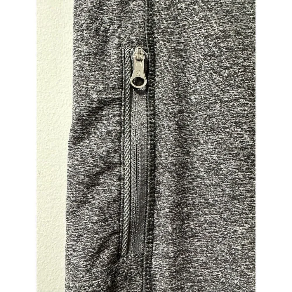 Lululemon women’s gray leggings side zip up pockets mesh size 6/28. #16-1596